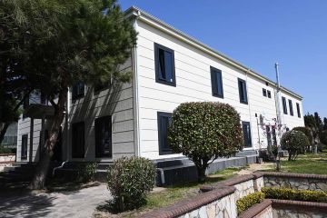 Edifícios comerciais e de gestão